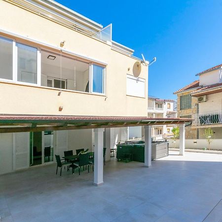 Apartment Dora Дуче Экстерьер фото