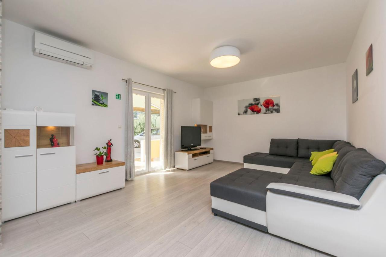 Apartment Dora Дуче Номер фото